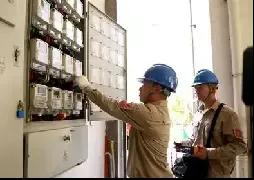 Différences entre la consommation d'électricité des entreprises et celle des ménages